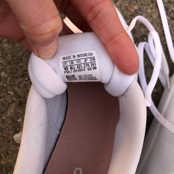 Like new- womens size 10 Adidas white and pink sneakers - Picture 5 of 5